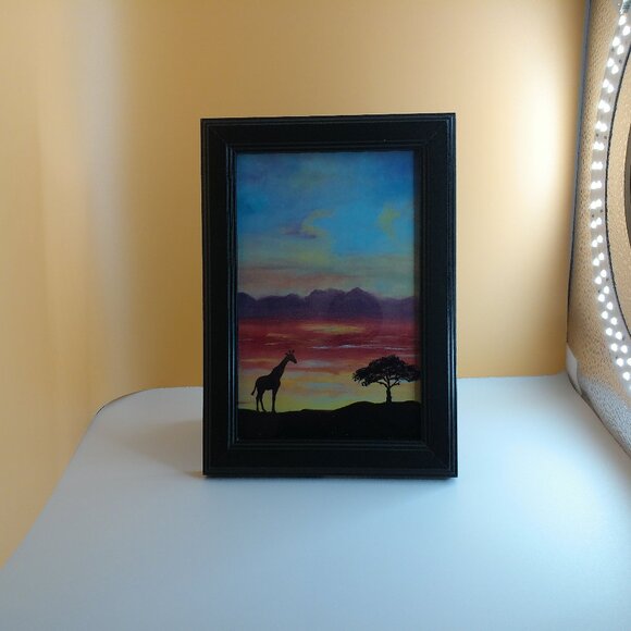 Sun Set Giraffe 4"x6" within a new black wood Frame, Africa, trees, natural - Picture 5 of 6